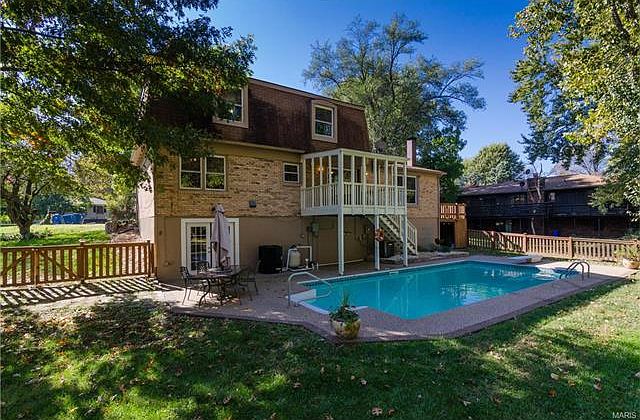 1st image of 209 Glenwood Ct