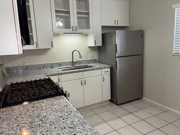 5th image of 1038 Opal St