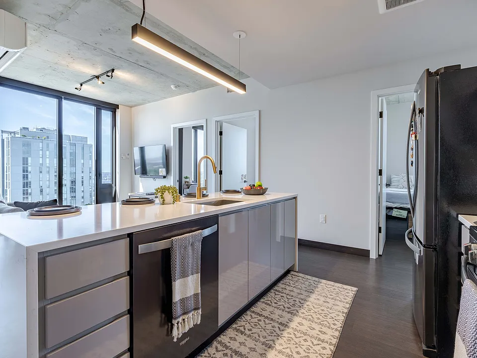 The M Seattle