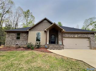 140 Windy Hill Rd, Rainbow City, AL 35906