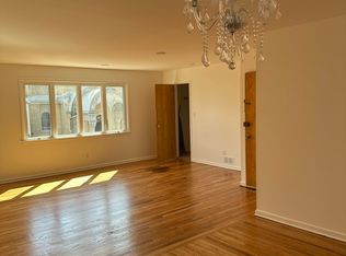 91 W 28th St, Bayonne, NJ 07002