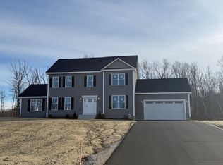 47 Turner Farm Rd, Uxbridge, MA 01569