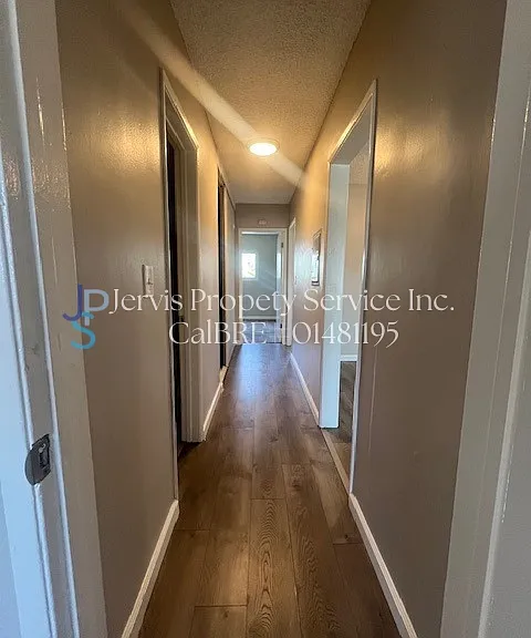 4550-4600 Santa Ana — Photo 18