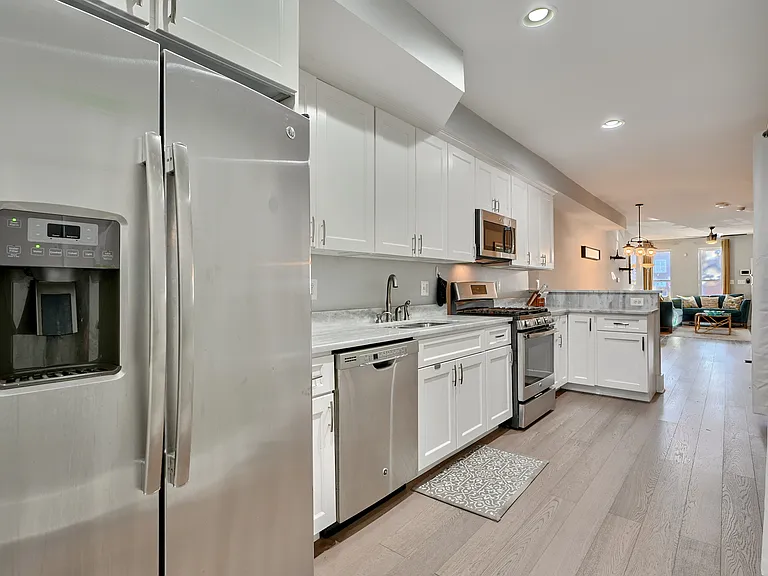 1440 E Fort Ave — Photo 8