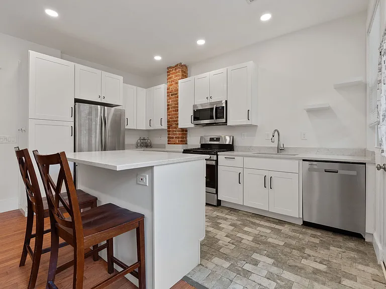 707 Quincy St NW — Photo 12