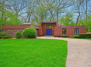 10S360 Hampshire Ln E, Willowbrook, IL 60527