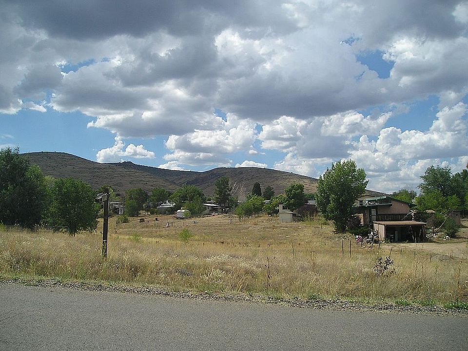 2nd image of 3654 N Starlight Dr
