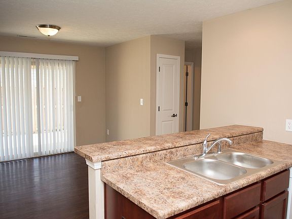 5th image of 1336 Sourgum Ln