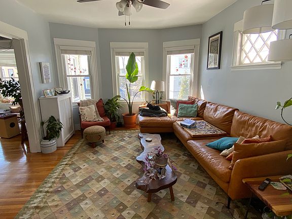 5th image of 41 Selden St #41