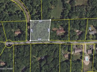 11 Laurel Ln, East Stroudsburg, PA 18301