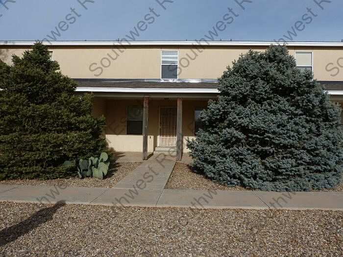 1st image of 1024 Fairmont Ct #B