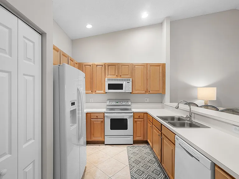 2473 S Coral Trace Cir — Photo 6