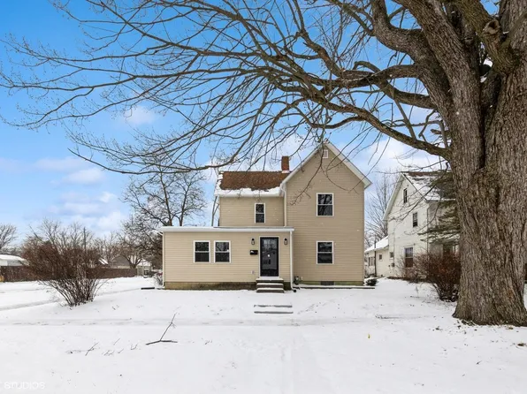 352 N Pearl St, Crestline, OH 44827