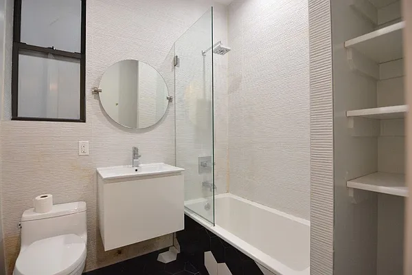 Rented by Yaffa Realty LLC | media 23