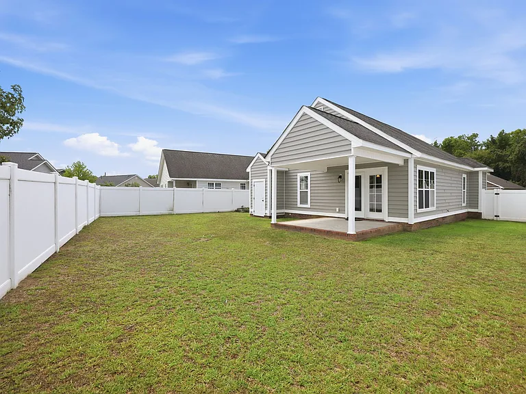 2517 Sawgrass Dr — Photo 26