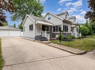 303 Cornell St, Bay City, MI 48708