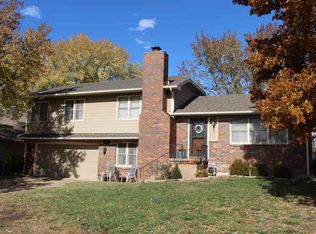 8522 E Lockmoor Cir, Wichita, KS 67207