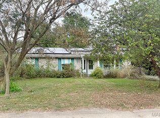 6 Hanson Dr, Granite City, IL 62040