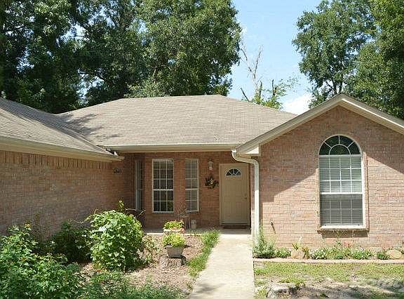 3rd image of 19022 Pinedale Cir
