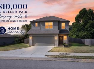 146 Cooper St, Huntsville, AR 72740