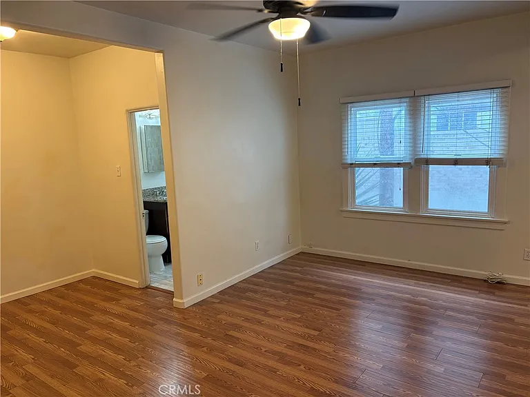 723 E 3rd St #11 — Photo 6