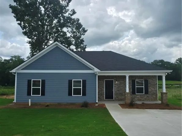 156 Charlotte Circle, Statham, GA 30666