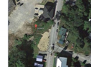 35 Pine St, South Paris, ME 04281