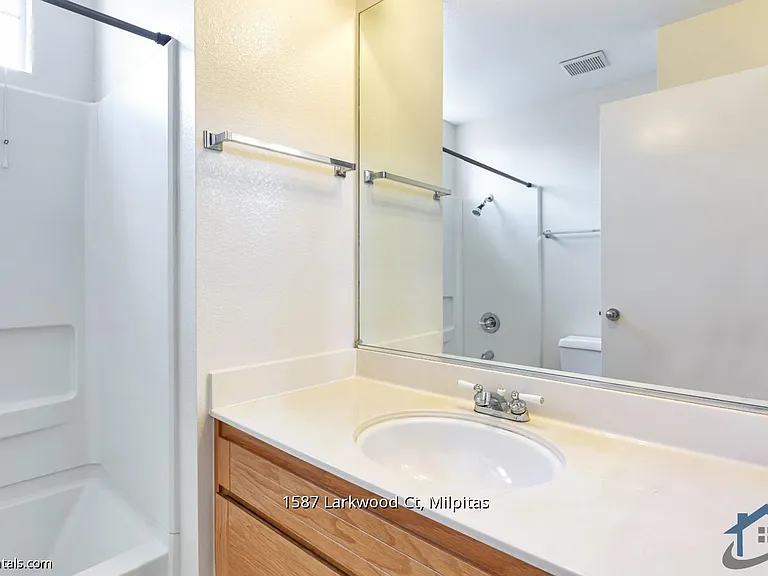 1587 Larkwood Ct — Photo 17