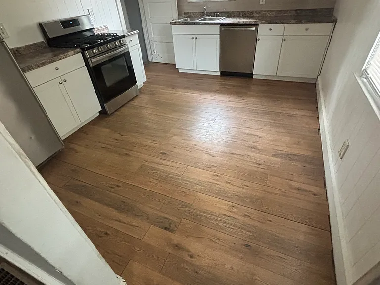 356 E Holly Ave — Photo 6
