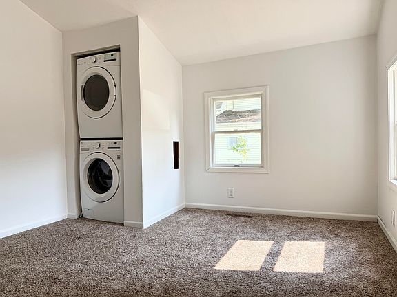 3rd image of 1304 Pearl St