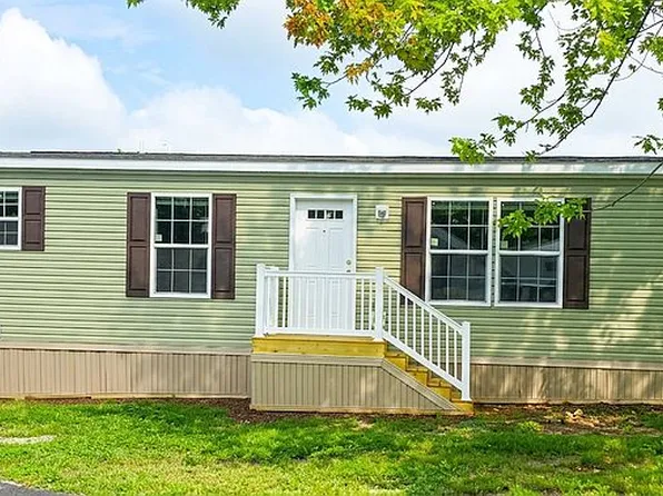 323 Don Dr, New Holland, PA 17557