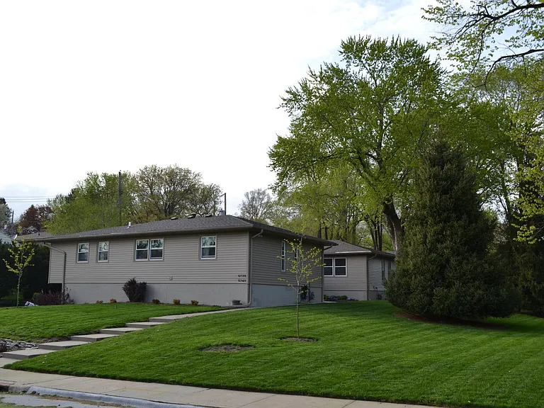 5738 Hamilton St — Photo 1