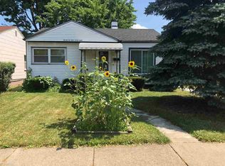 22448 Oaklane St, Warren, MI 48089