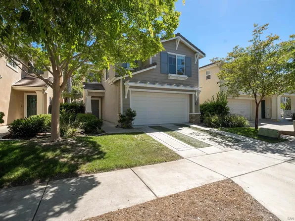 1754 Cottonwood Dr, Vista, CA 92081