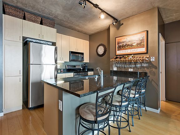 4th image of 1845 S Michigan Ave Unit 1008