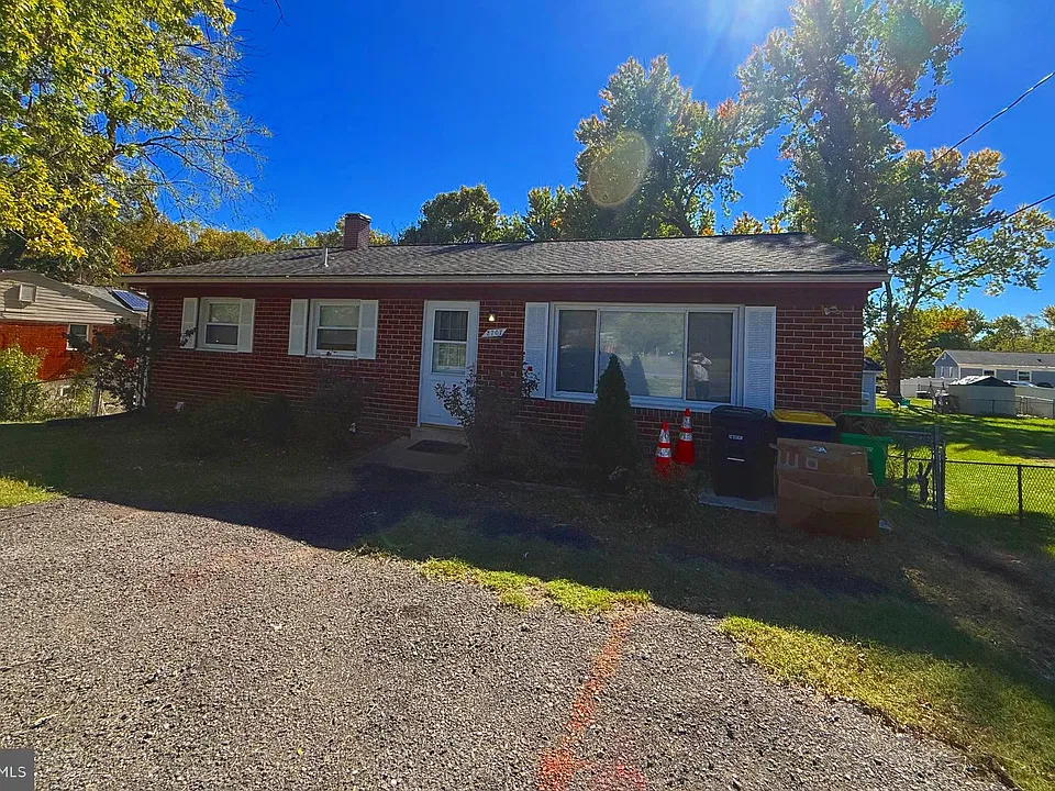 2707 Tucker Rd