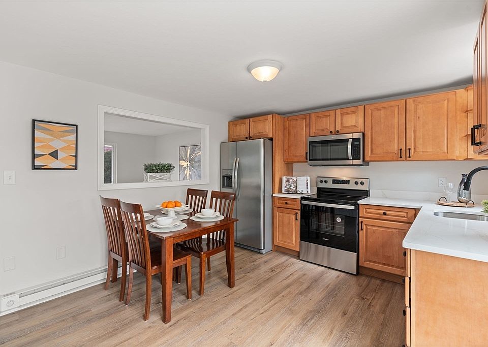 1st image of 17 Orchard Ave #D