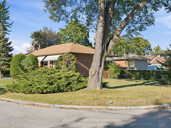 2nd image of 14 Tyler Pl