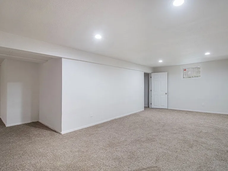 6094 S Kingston Cir — Photo 23