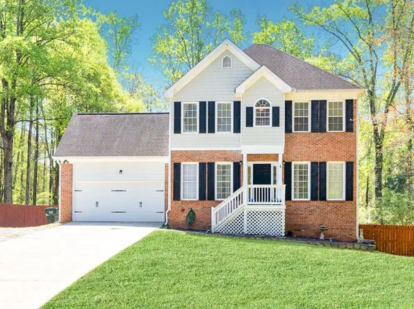 2180 Emerald Dr, Loganville, GA 30052