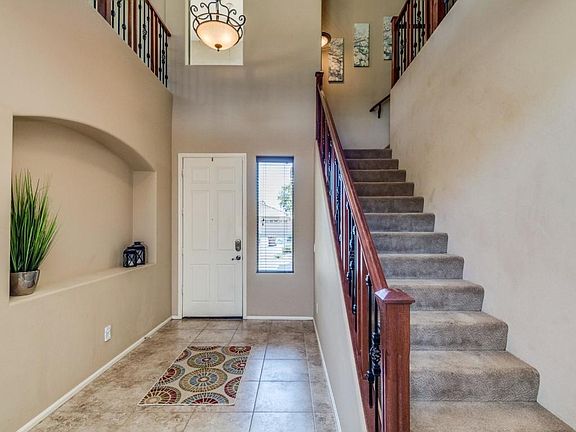 3rd image of 62 W Red Mesa Trl