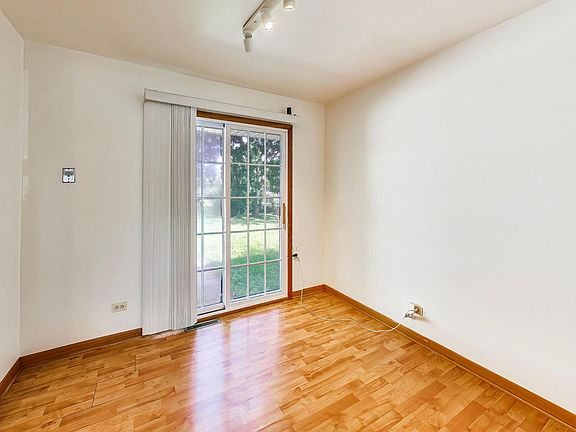 3rd image of 249 Sunrise Ave