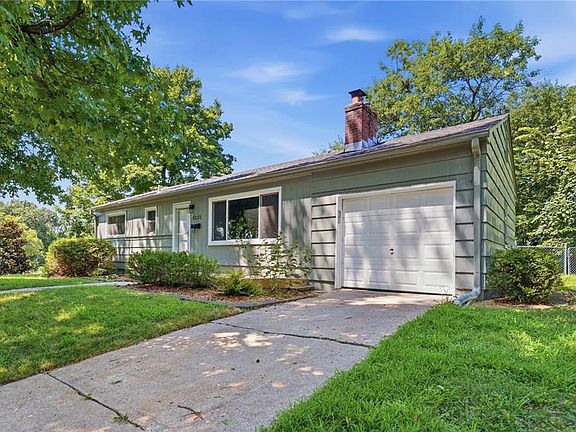 2nd image of 6930 Eby Ave