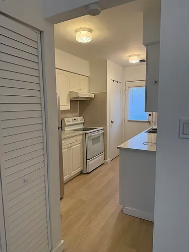 9355 Bay Colony Dr #1N Photo 1
