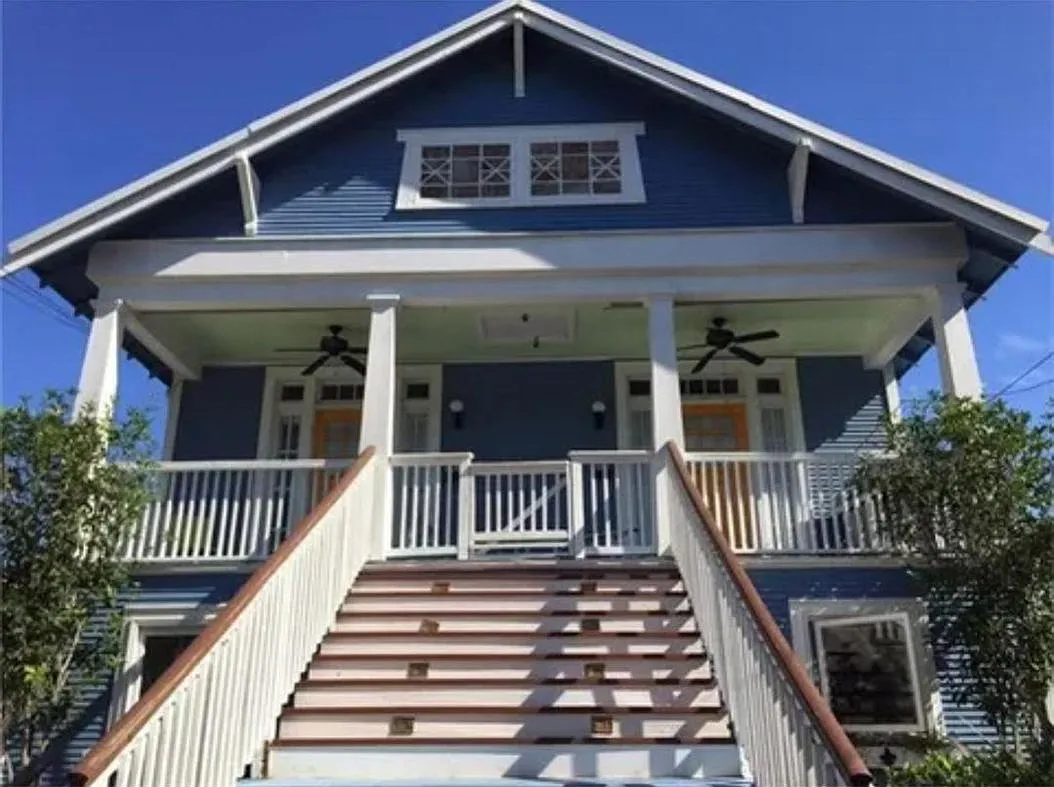860 1/2 Taft Pl — Photo 2