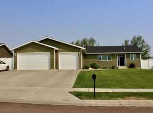 301 38th Ave NE, Great Falls, MT 59404