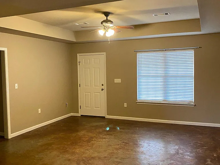 382 Highway 285 N — Photo 4