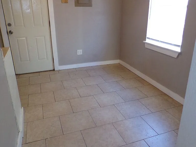 804 SW Park Ave #B — Photo 11