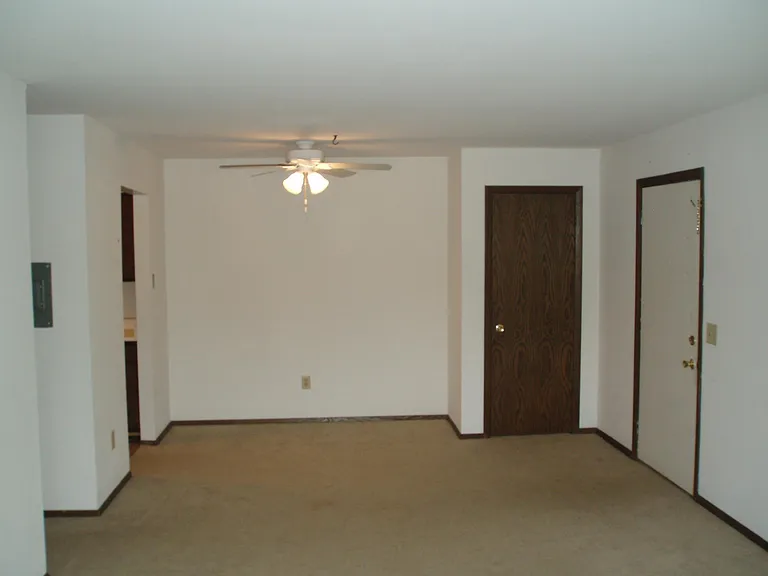 205 Industrial Dr #24 — Photo 5
