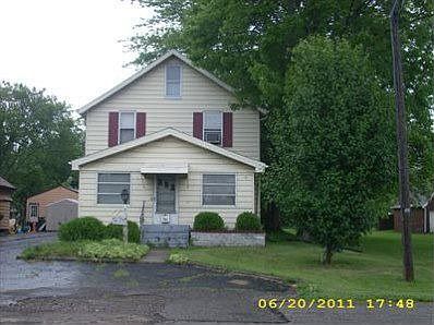 1st image of 951 Martha St NE